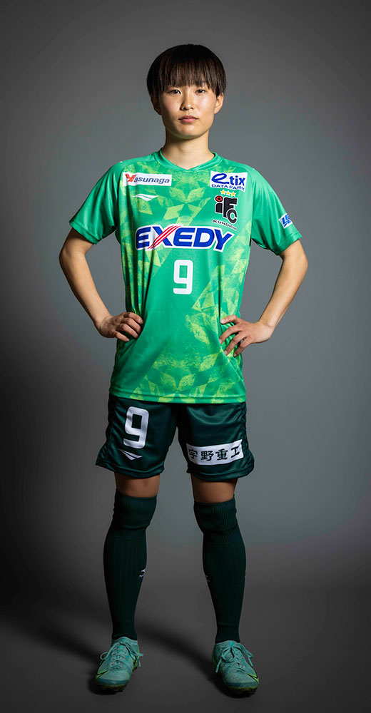 村上　日奈子